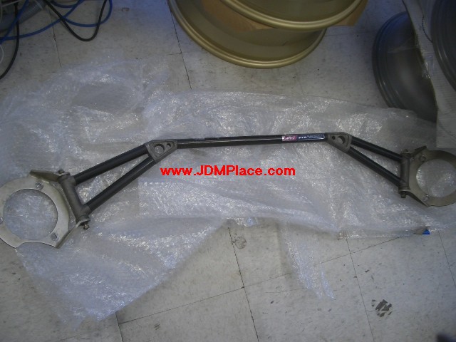 BR31XX1 - JDM Impreza STI Version 6 GC8 front carbon fiber strut bar, fits 93-01 Imprezas, 97-01 Foresters and 95-99 Legacys.